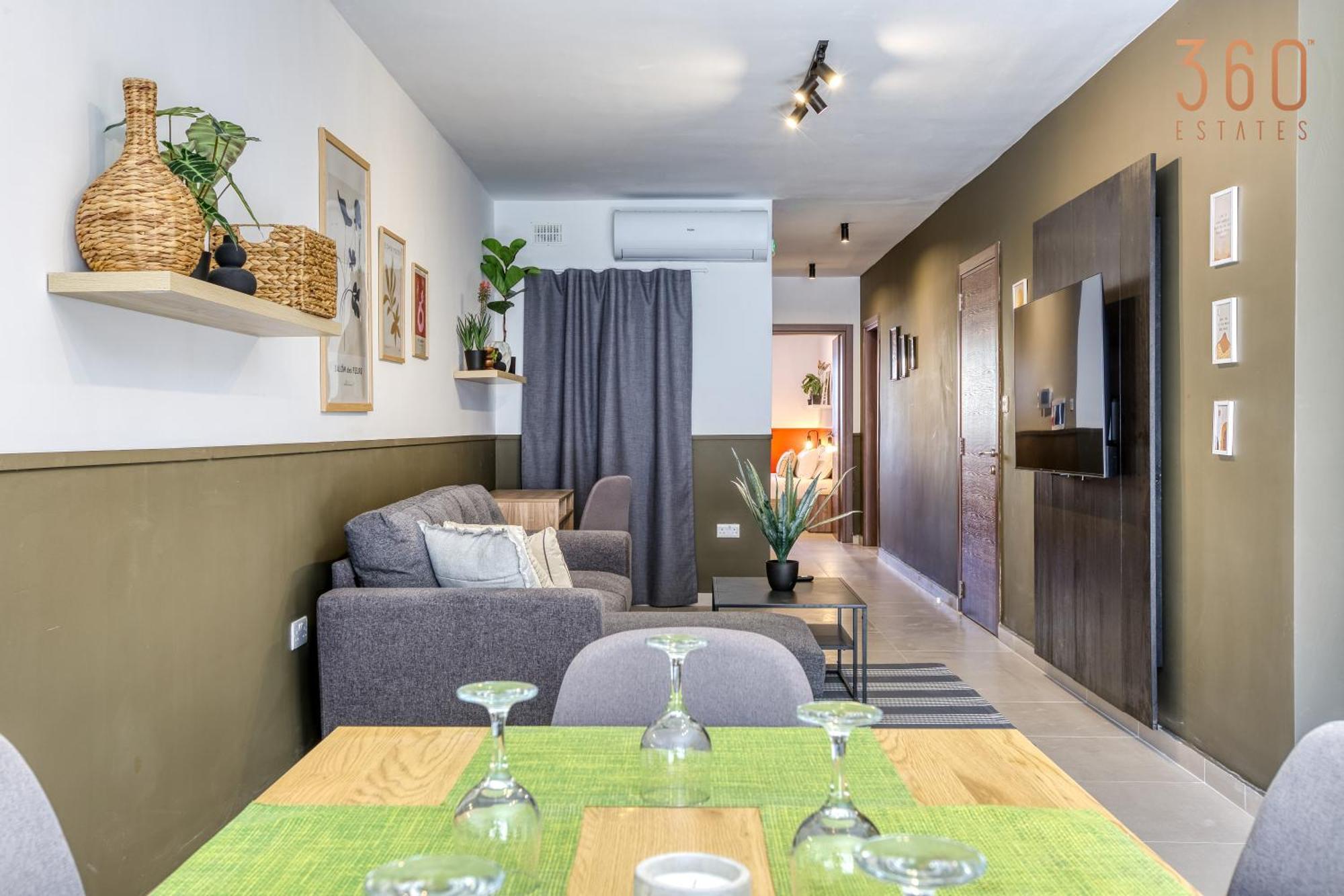 Urban Square Elite By 360 Estates Pieta